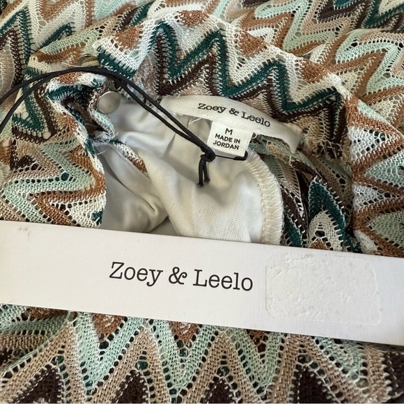 Women’s Chevron Patterned Top - Picture 6 of 10